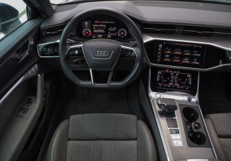 Подержанный автомобиль Audi A6 Sedan 2018 года (12 фото)