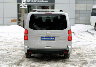 Подержанный автомобиль Citroen SpaceTourer 2018 года (5 фото)