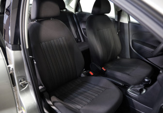 Подержанный автомобиль Volkswagen Polo Sedan 2019 года (17 фото)