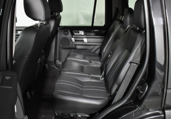 Подержанный автомобиль Land Rover Discovery 2015 года (11 фото)