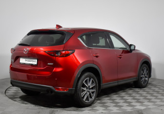 Подержанный автомобиль Mazda CX-5 2017 года (5 фото)