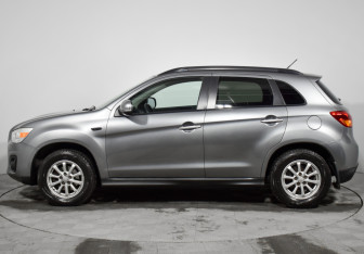 Подержанный автомобиль Mitsubishi ASX 2013 года (8 фото)