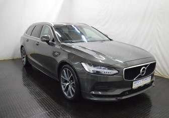 Подержанный автомобиль Volvo V90 2018 года (3 фото)