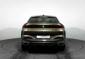 Подержанный автомобиль BMW X6 2020 года (6 фото)