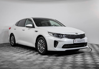 Подержанный автомобиль Kia Optima Sedan 2018 года (3 фото)