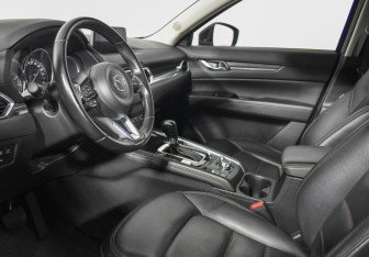 Подержанный автомобиль Mazda CX-5 2019 года (8 фото)