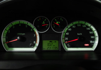 Подержанный автомобиль Chevrolet Aveo Hatchback 2008 года (12 фото)