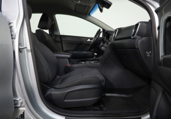 Подержанный автомобиль Kia Sportage 2017 года (21 фото)