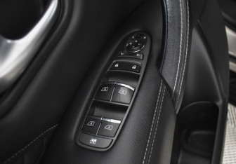 Подержанный автомобиль Infiniti QX80 2019 года (18 фото)