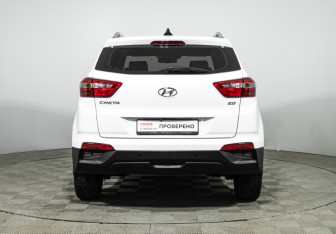 Подержанный автомобиль Hyundai Creta 2021 года (6 фото)