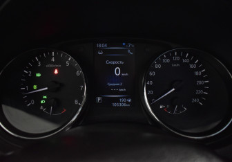 Подержанный автомобиль Nissan Qashqai 2014 года (19 фото)