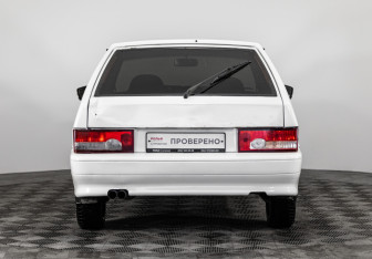 Подержанный автомобиль LADA (ВАЗ) 2114 2012 года (6 фото)