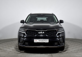 Подержанный автомобиль Kia Sorento 2021 года (2 фото)