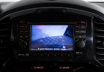Подержанный автомобиль Nissan Juke 2011 года (17 фото)