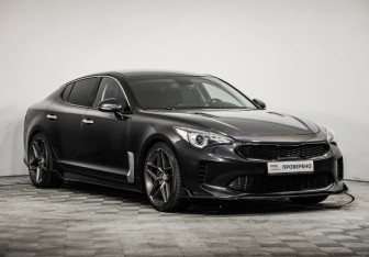 Подержанный автомобиль Kia Stinger 2018 года (3 фото)