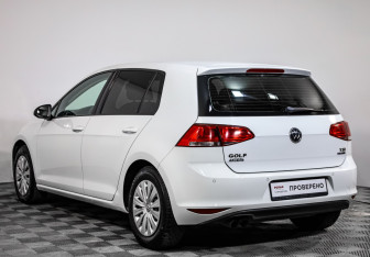 Подержанный автомобиль Volkswagen Golf Hatchback 2013 года (7 фото)