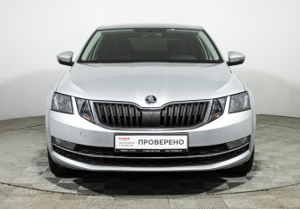 Подержанный автомобиль Skoda Octavia Liftback 2017 года (2 фото)