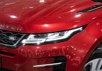 Подержанный автомобиль Land Rover Range Rover Evoque 2019 года (2 фото)