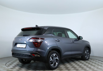 Подержанный автомобиль Hyundai Creta 2021 года (6 фото)