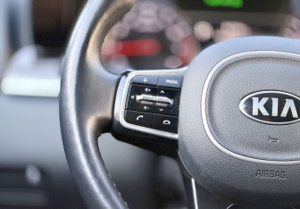 Подержанный автомобиль Kia Sorento 2021 года (15 фото)