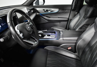 Подержанный автомобиль GAC GS8 2024 года (10 фото)