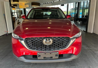 Новый Mazda CX-5 2025 (2 фото)