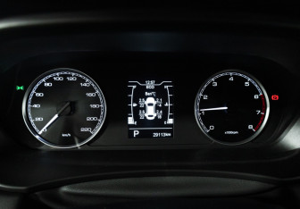 Подержанный автомобиль Kaiyi E5 2023 года (12 фото)