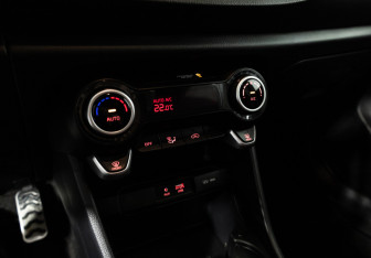 Подержанный автомобиль Kia Picanto 2020 года (17 фото)