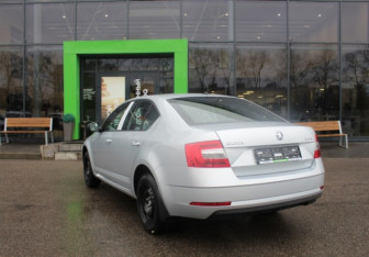 Новый Skoda Octavia Liftback 2025 (9 фото)