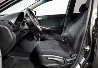 Подержанный автомобиль Hyundai Solaris Sedan 2015 года (10 фото)