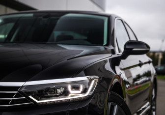 Подержанный автомобиль Volkswagen Passat Sedan 2017 года (2 фото)