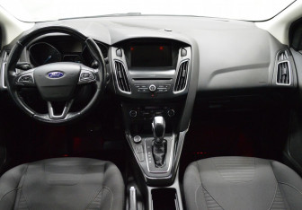 Подержанный автомобиль Ford Focus Sedan 2017 года (14 фото)