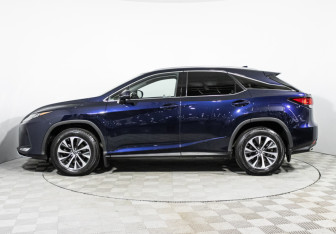 Подержанный автомобиль Lexus RX 2021 года (8 фото)