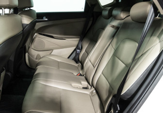 Подержанный автомобиль Hyundai Tucson 2020 года (10 фото)