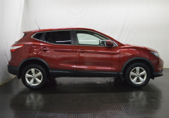Подержанный автомобиль Nissan Qashqai 2016 года (4 фото)