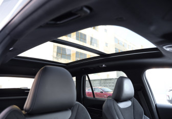 Подержанный автомобиль Geely Monjaro 2024 года (34 фото)