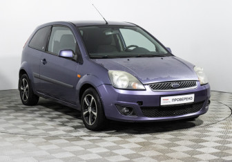 Подержанный автомобиль Ford Fiesta Hatchback 2008 года (3 фото)