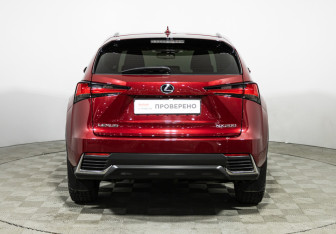 Подержанный автомобиль Lexus NX 2018 года (6 фото)