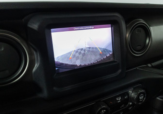 Подержанный автомобиль Jeep Wrangler 2020 года (16 фото)