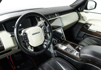 Подержанный автомобиль Land Rover Range Rover 2015 года (11 фото)