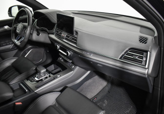 Подержанный автомобиль Audi Q5 2023 года (14 фото)