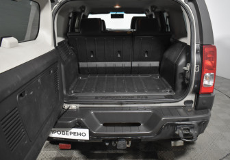 Подержанный автомобиль Hummer H3 Suv 2008 года (19 фото)