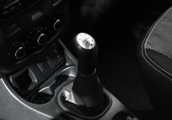 Подержанный автомобиль Renault Duster 2016 года (11 фото)