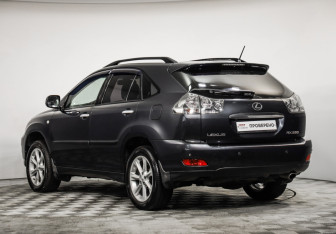 Подержанный автомобиль Lexus RX 2008 года (7 фото)