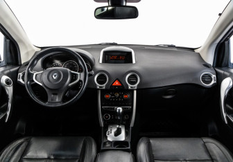 Подержанный автомобиль Renault Koleos 2008 года (10 фото)