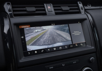 Подержанный автомобиль Land Rover Discovery 2019 года (21 фото)