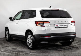 Подержанный автомобиль Skoda Karoq 2021 года (7 фото)