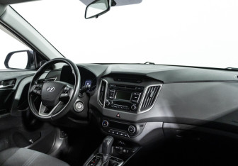 Подержанный автомобиль Hyundai Creta 2019 года (9 фото)