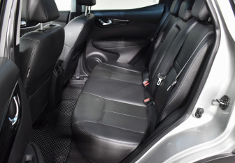 Подержанный автомобиль Nissan Qashqai 2014 года (11 фото)