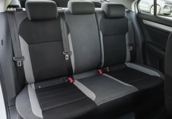Подержанный автомобиль Skoda Rapid Liftback 2019 года (23 фото)